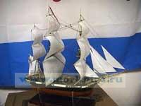Модель шлюпа 