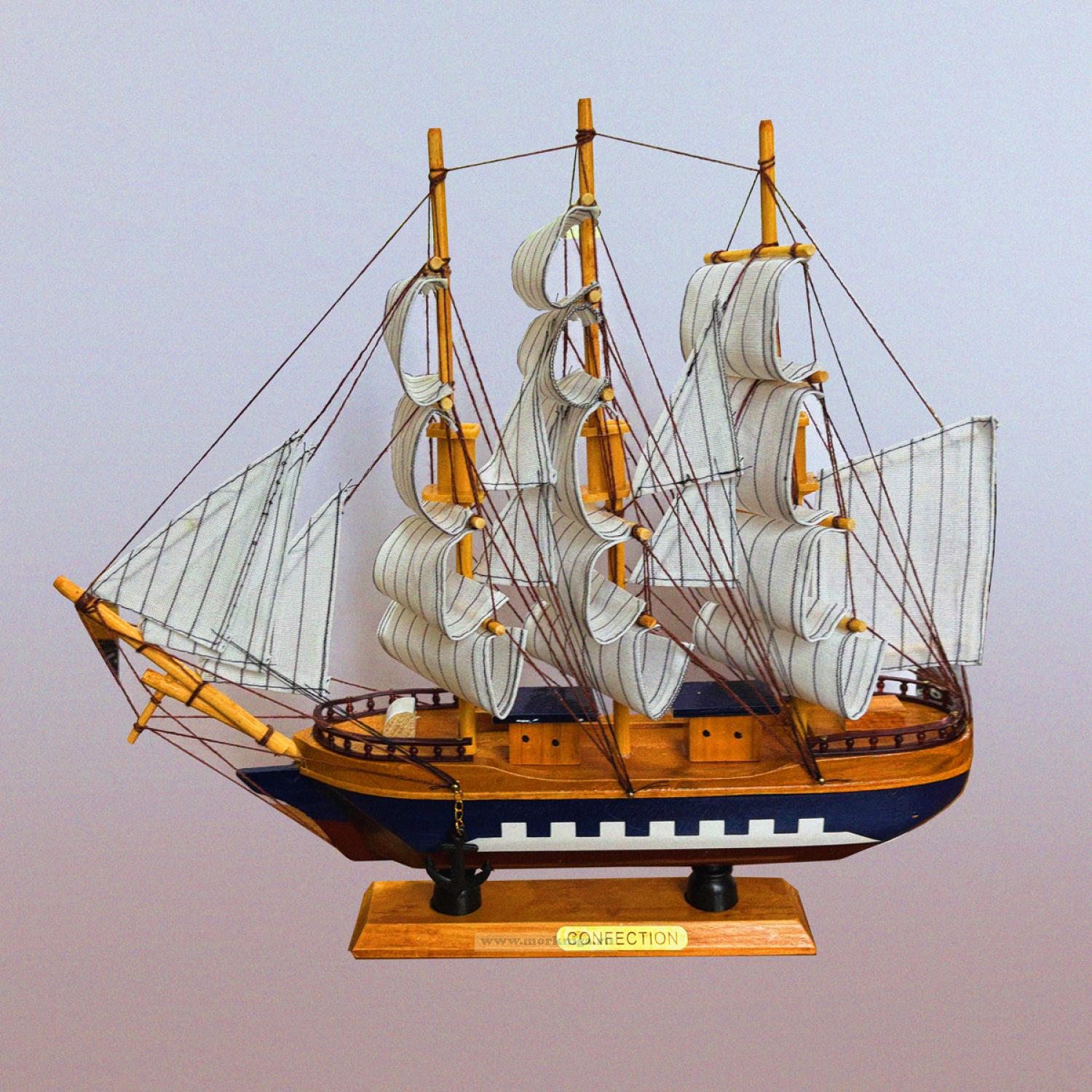 Корабль сувенирный 