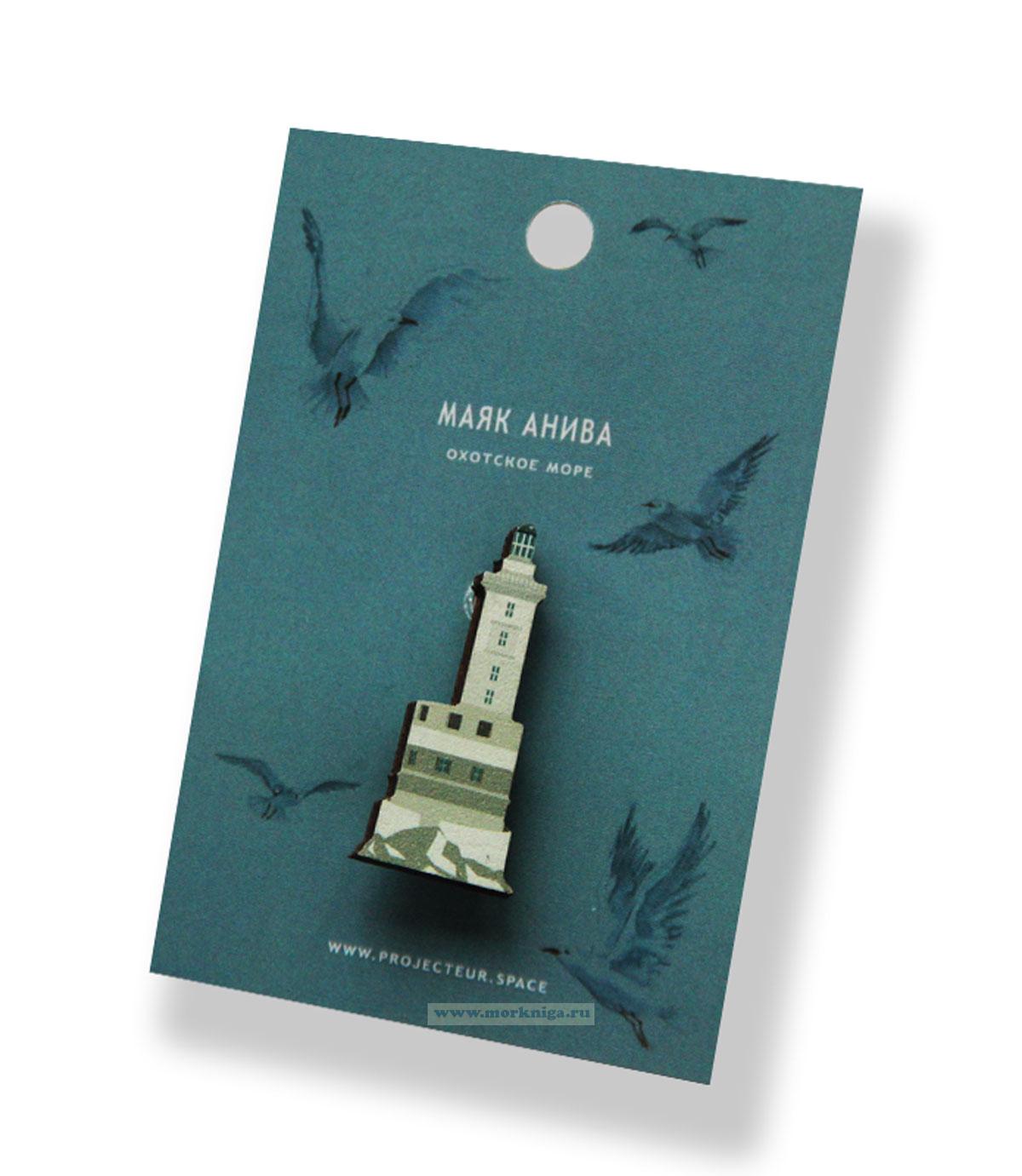 Деревянный значок 