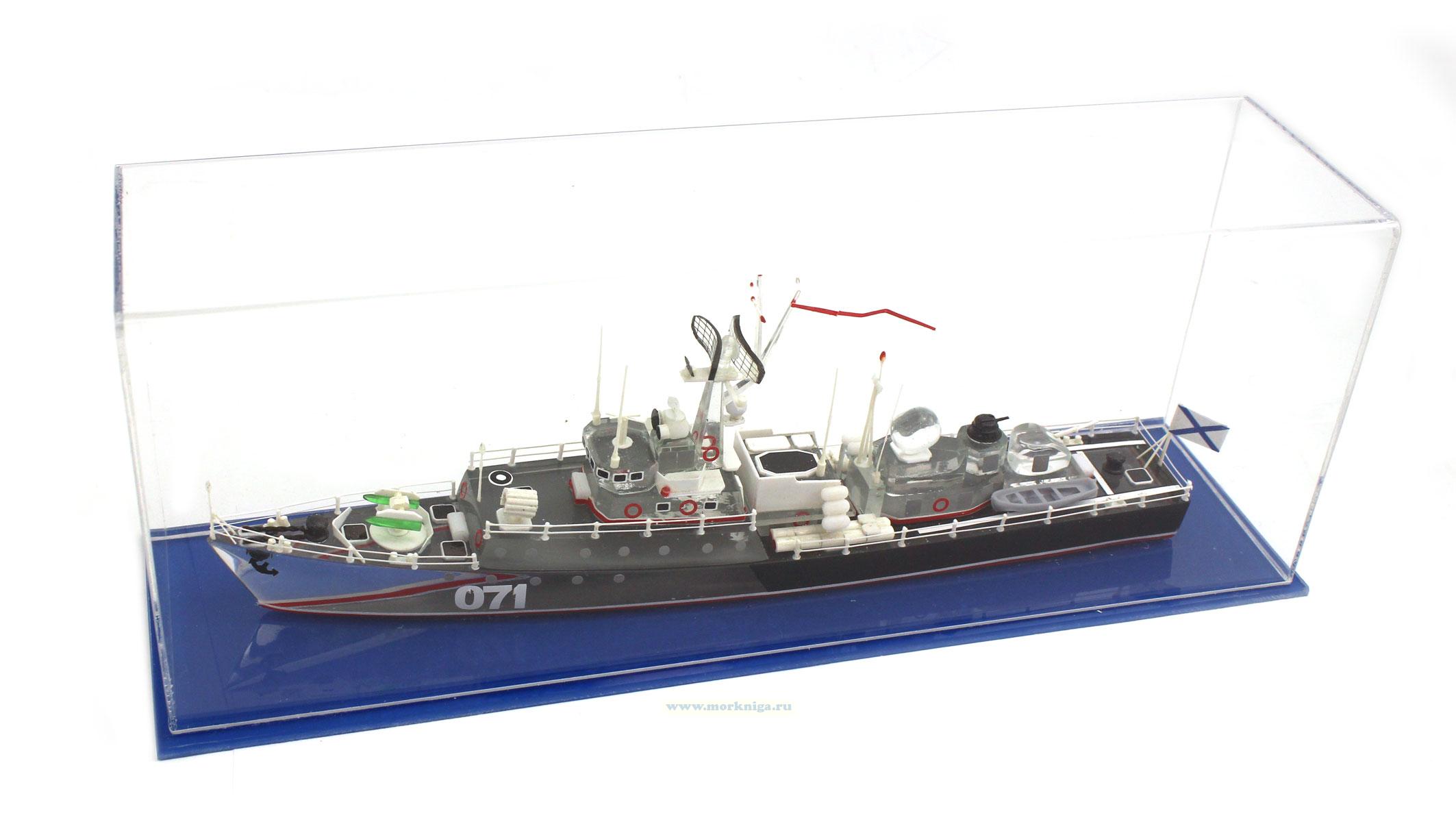 Модель корабля МПК пр. 1124М