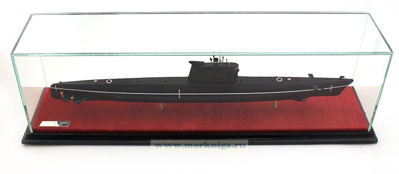 Модель дизельной ракетной подводной лодки проекта 611. Класс ZULU