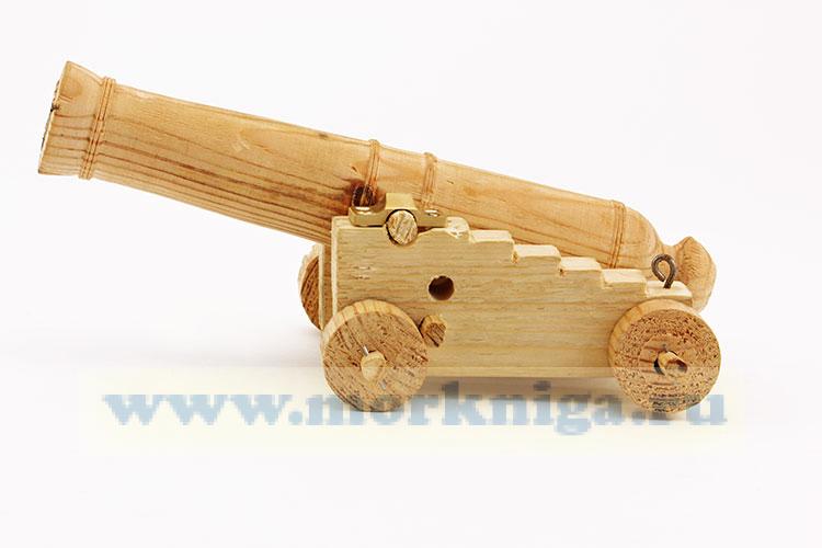 Модель корабельной пушки XIX века