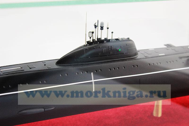 Модель атомной подводной лодки проекта 671 РТМ (Масштаб 1:150)