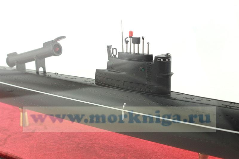 Модель подводной лодки проекта 613П