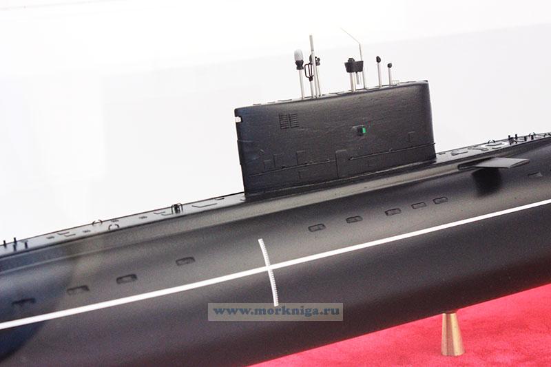 Модель дизельной подводной лодки проекта 877