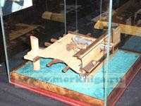 Макет фрагмента палубы марсельной шхуны с 12-фунтовой пушкой и фальконетом