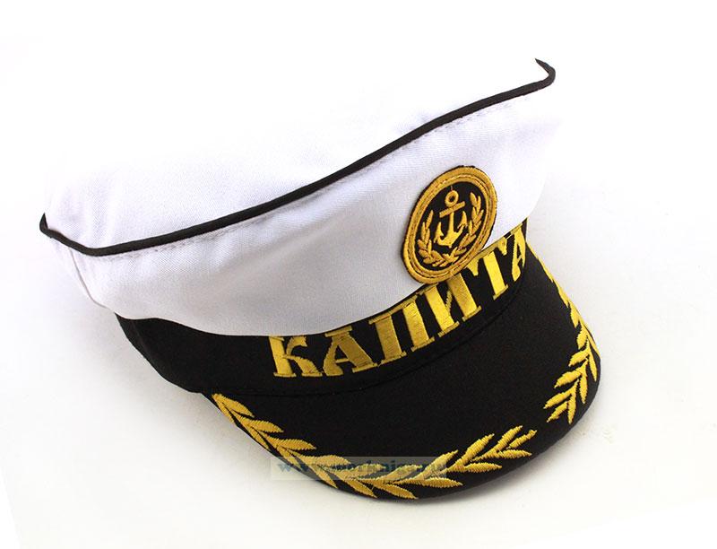 Капитанка с вышитым шевроном 