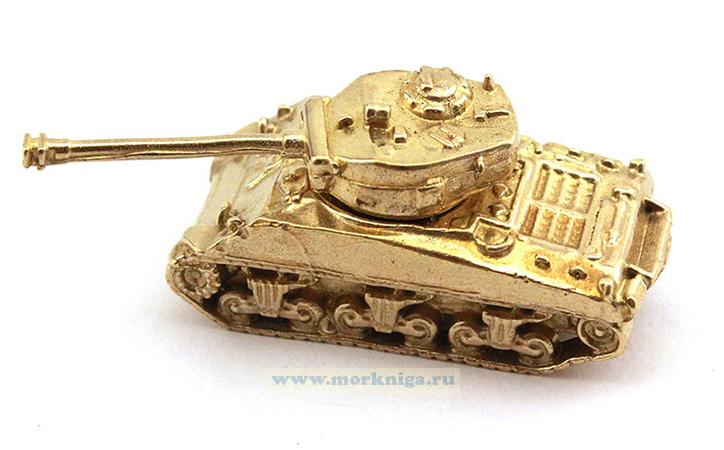 Модель танка из латуни (ВОВ иностранного производства, Sherman, 3,6 х 1,5 х 1,7 см, длина ствола 2,1 см)