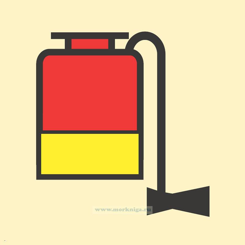 Знак ИМО. Переносной пенный комплект или соответствующий запасной танк